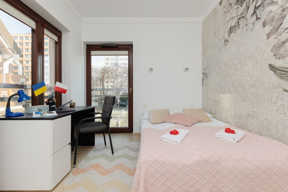 Warsaw Apartment Home Office by Renters view 2