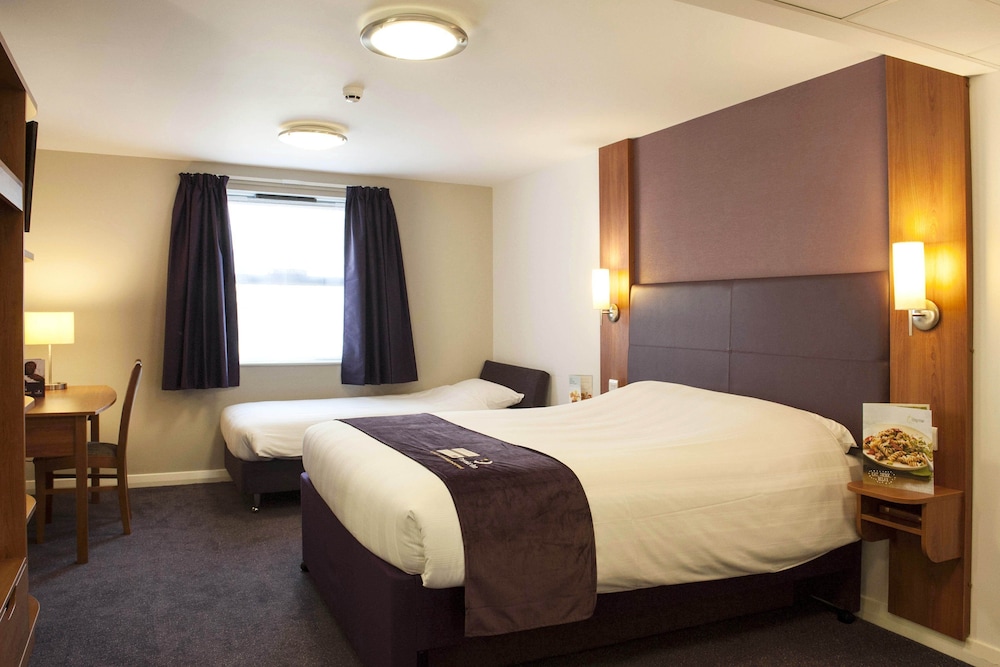 Premier Inn London Croydon Town Centre 2