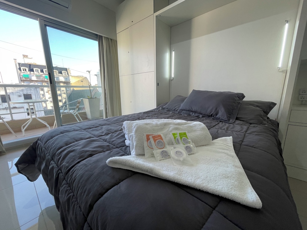 Ayres Suites Moreno