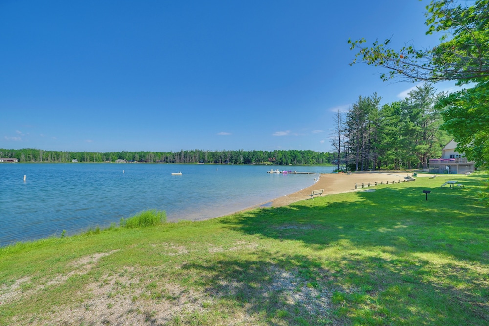 Indoor Pool Access: Cabin in Lakes of the North!