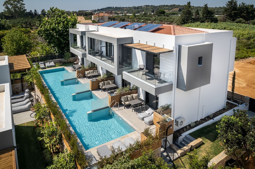 Hotel Sezian Boutique Homes & Villas