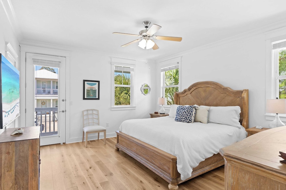 Near Inlet Beach Access&lake Powell, Pool, Patio Lounge G'day 30A by Avantstay