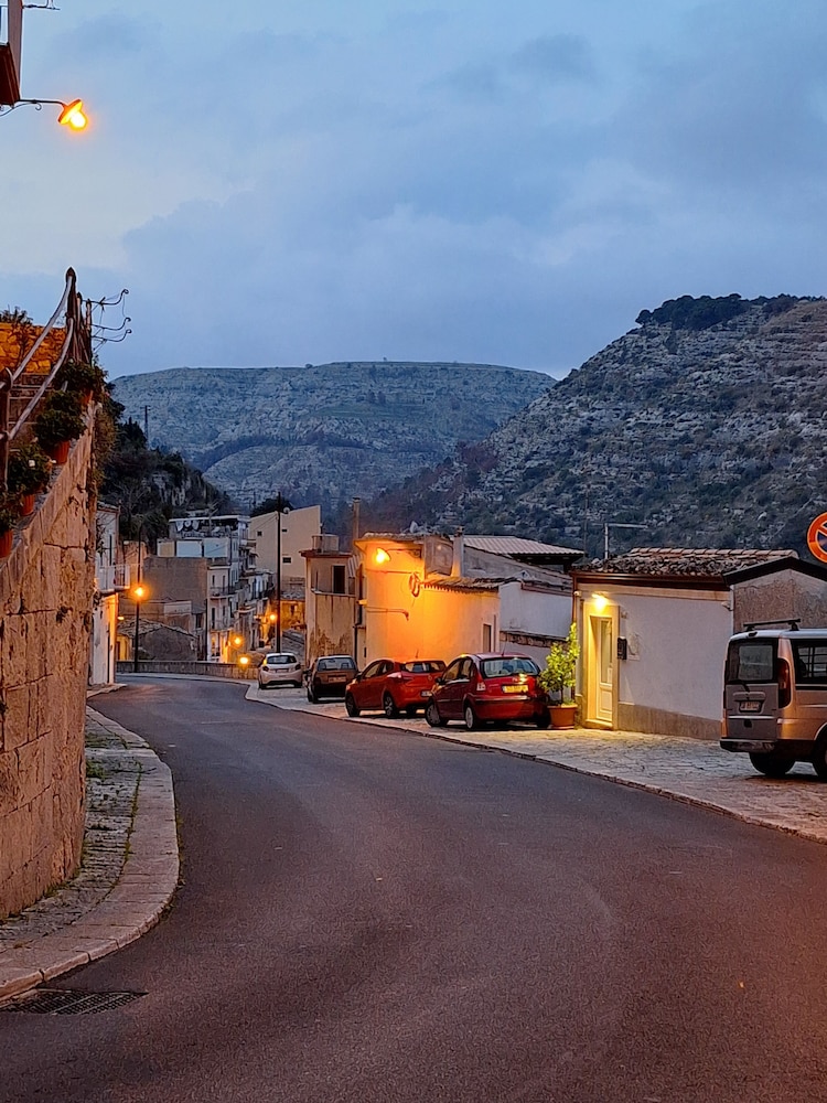 Terra del sole Ibla
