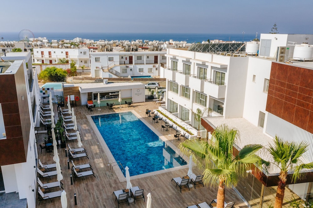 Hotel Cosmo Napa Hotel - Image 1