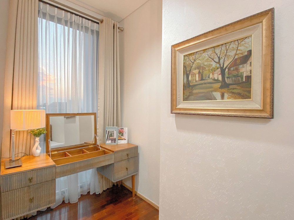 Warm And Cozy 2Br At Samara Suites Apartment