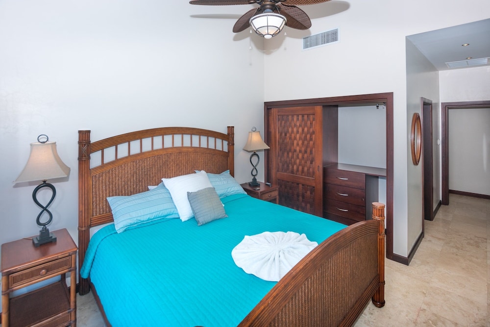 Pristine Bay 1303 3 Bedroom Villa by RedAwning view 5