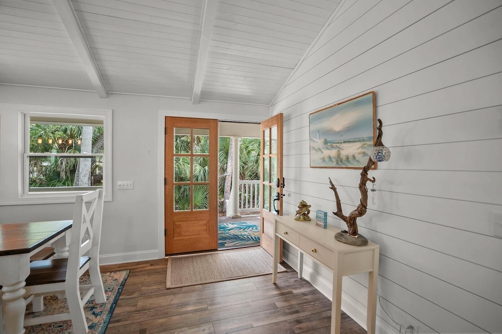 Inviting 3-bed, 3-bath Home Offers Perfect Blend of Comfort and Coastal Charm