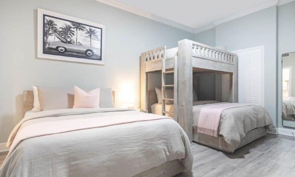 Phoenix Gulf Shores Ii 1905 4 Bedroom Condo