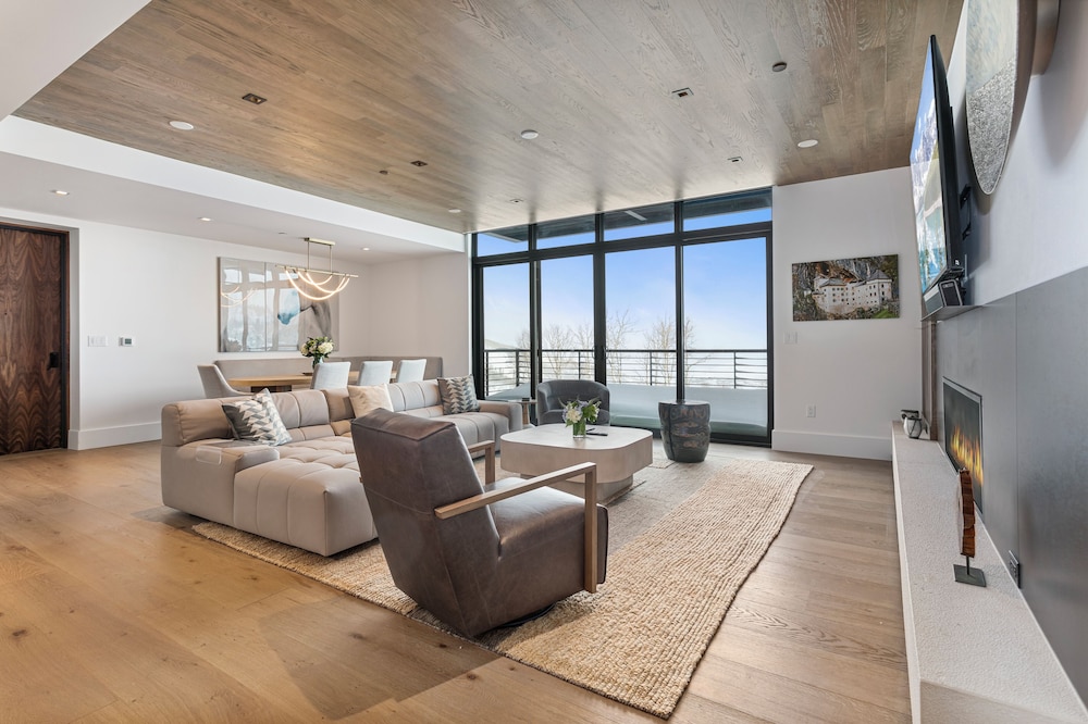 Argent at Deer Valley Resort - Three Bedroom Deluxe #405 3 Condo