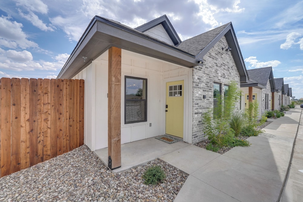 Brand-new Home 2 Mi to Shannon Med Center!