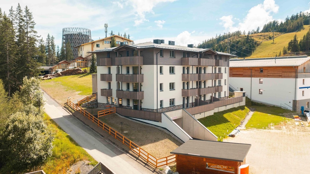 Penthouse in Katschberghohe With Balcony