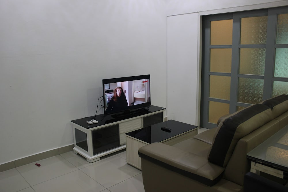 City Living with Panoramic Sea Views at Danga Bay
