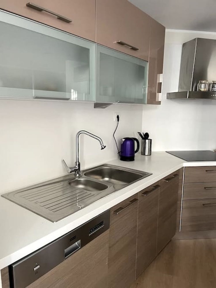 Brand-new 3 1 Apartment w Terrace Near Mall of IST