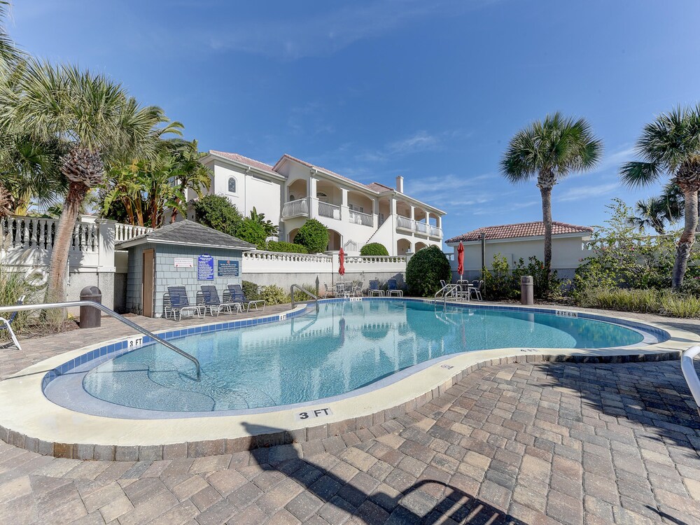 Hibiscus 101-D by Distinctive Beach Rentals view 2