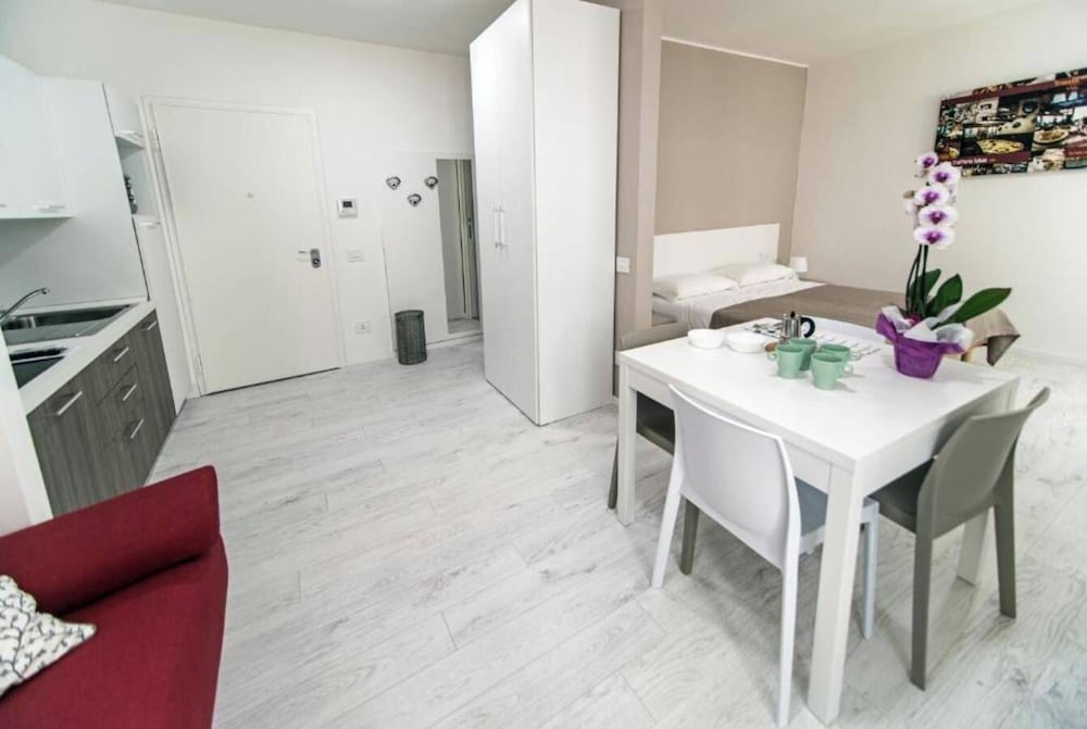 JOIVY Apartments - Trieste Goldoni