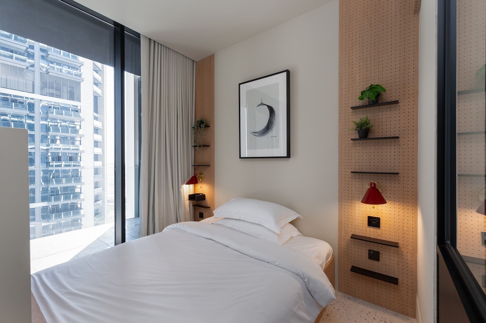 Business Bay Trendy Studio w Pool and Gym