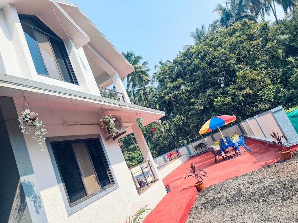 Coastal Gateway Resort, 3 min walk to Nagaon Beach