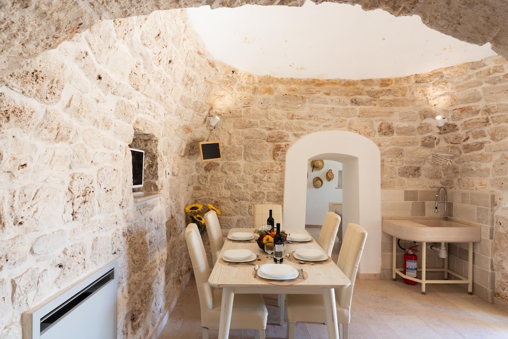 Trulli Aletheia con Piscina Privata