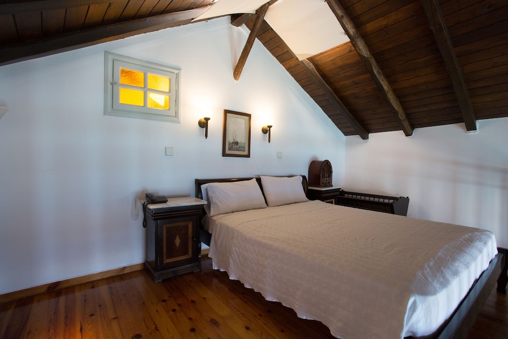 Nostos Hotel 37