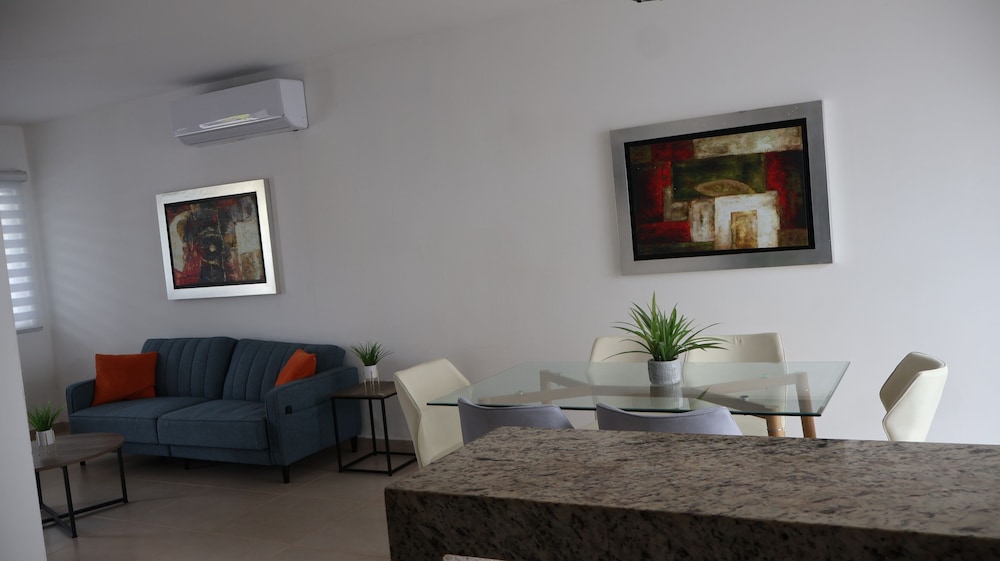 House in Private Altus 1