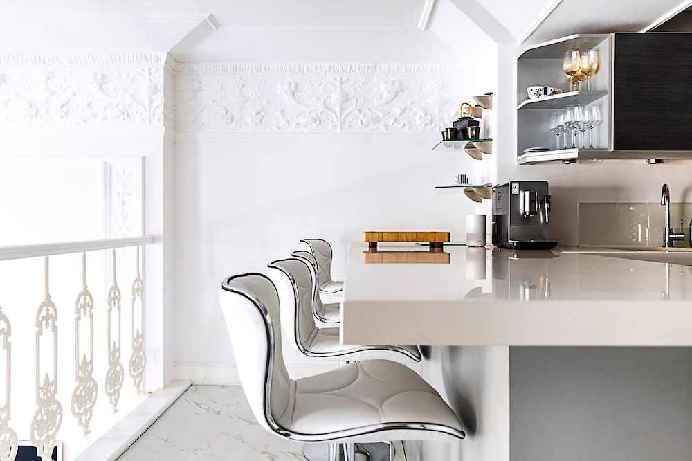 Central London Chic Townhouse