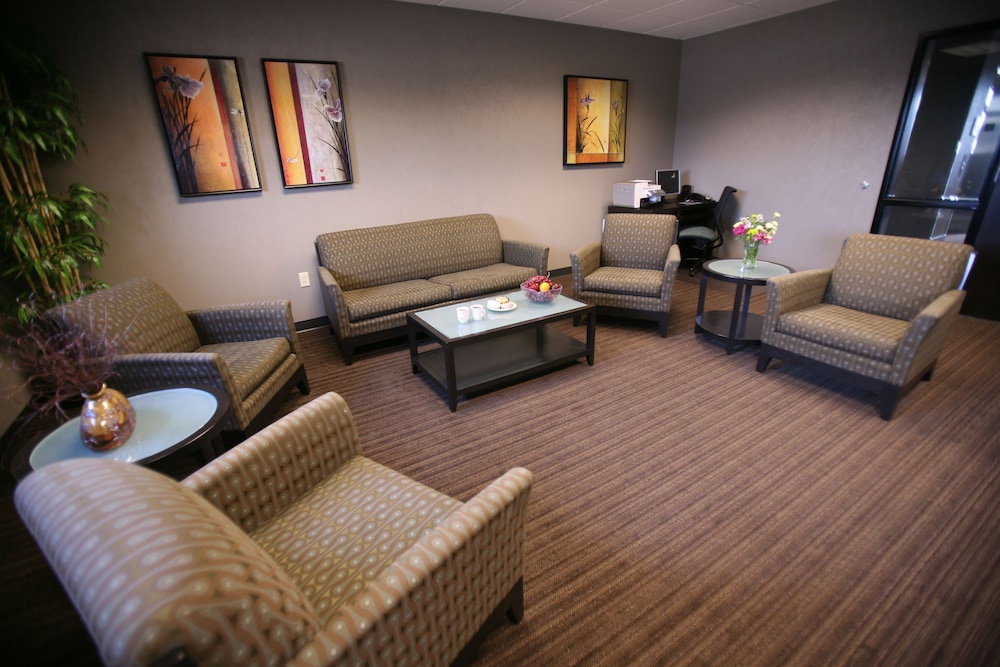 Burlington Vacations - The Catfish Bend Inn  Spa - Property Image 4