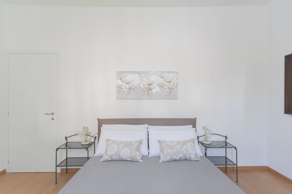 Tina's Window on Lake Como by Rent all Como