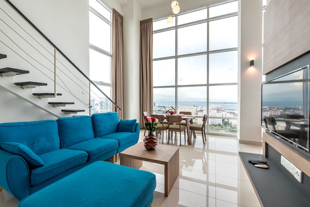 JK Maritime Luxury Suite photo 6