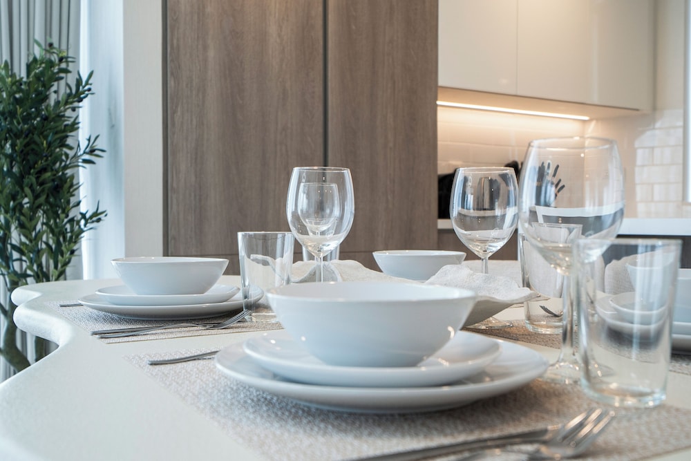 Experience 2BR Luxury Living  LIV Marina