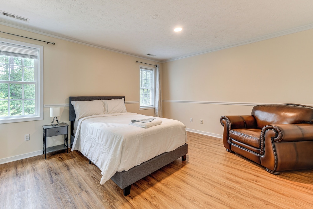 Classic Colonial Home w/ Private Yard in Richmond!