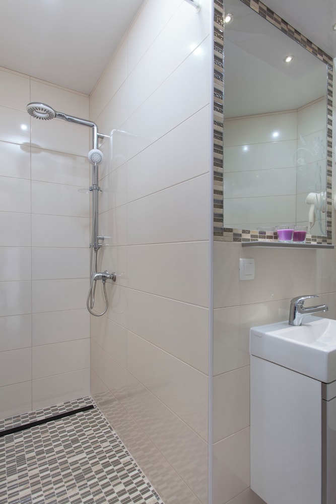 Malibu Grand Royale – Luxury Group Villa