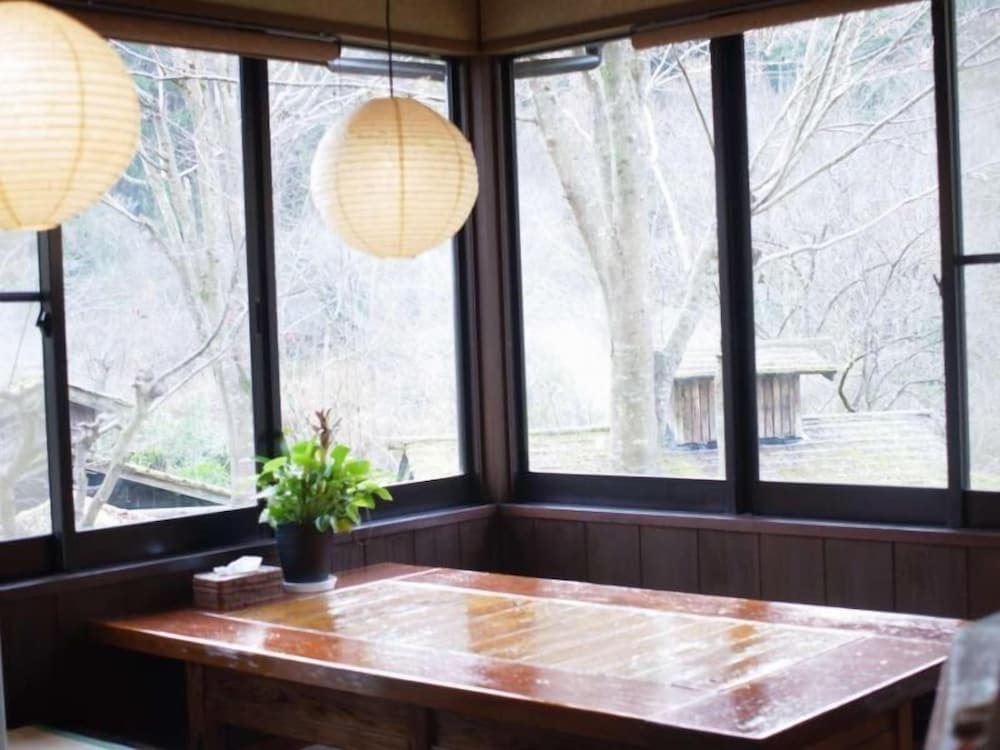 yamakawaonsen kosugian