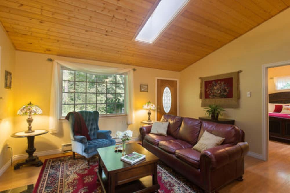 A Hidden Haven & Water Garden Cottages view 5