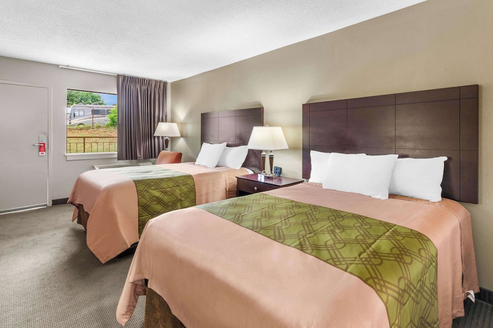 Brentwood Inn & Suites view 3