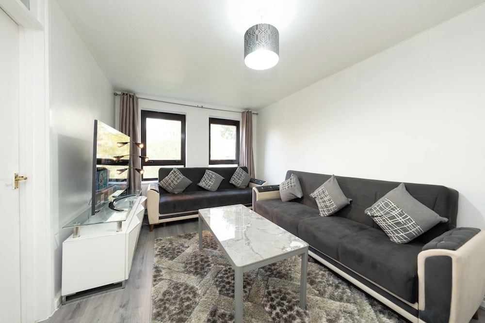 1bedlondonapt-freeparking-fastwifi-sofabed