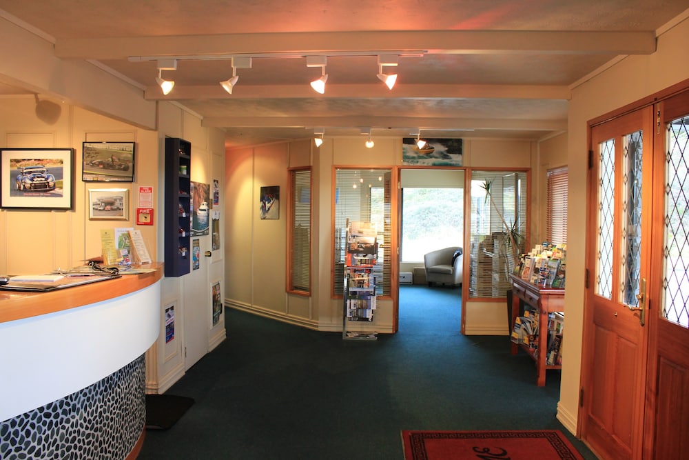 Hotel Chelmswood Motel Taupo - Image 1