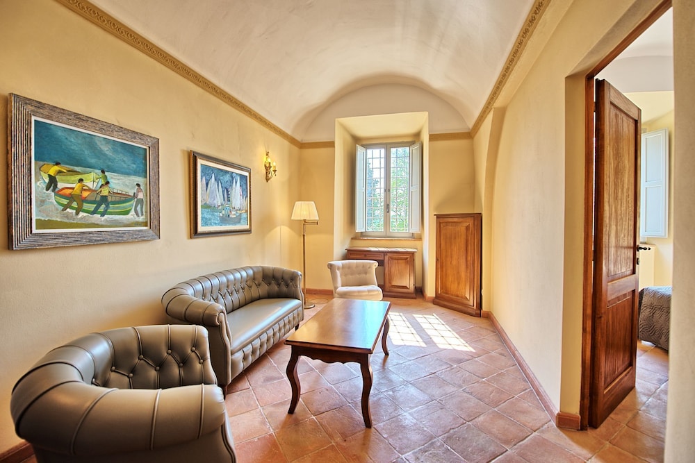 Villa Sant'Anastasio Luxury Agriturismo view 2