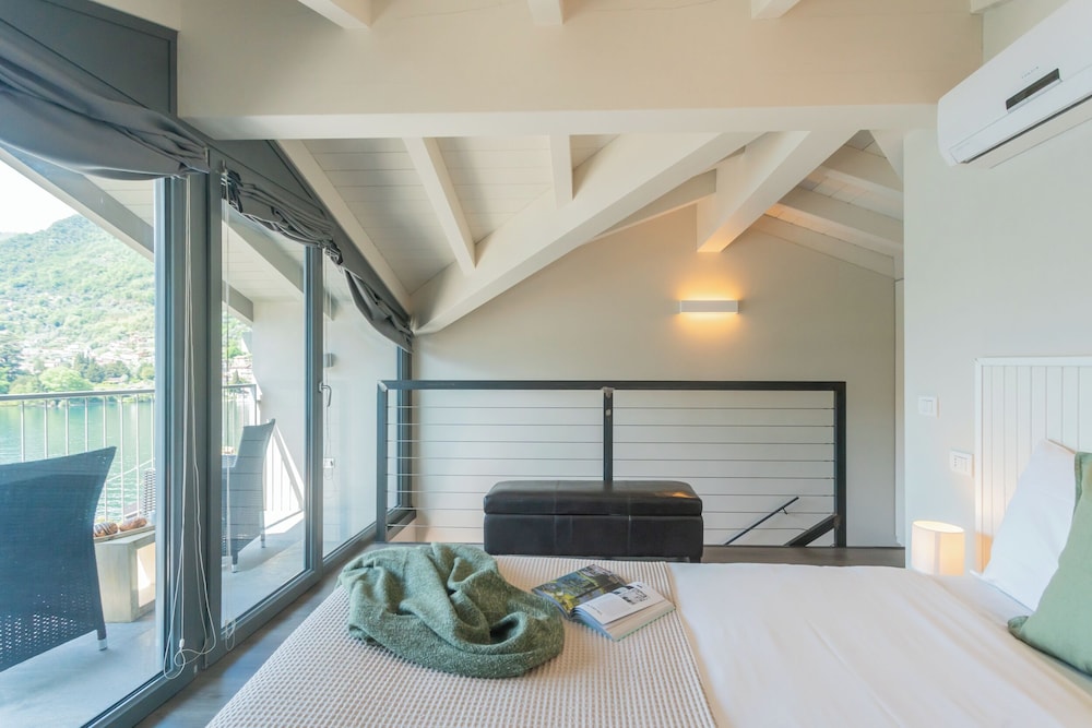 Mulino Vista Lake by Rent all Como