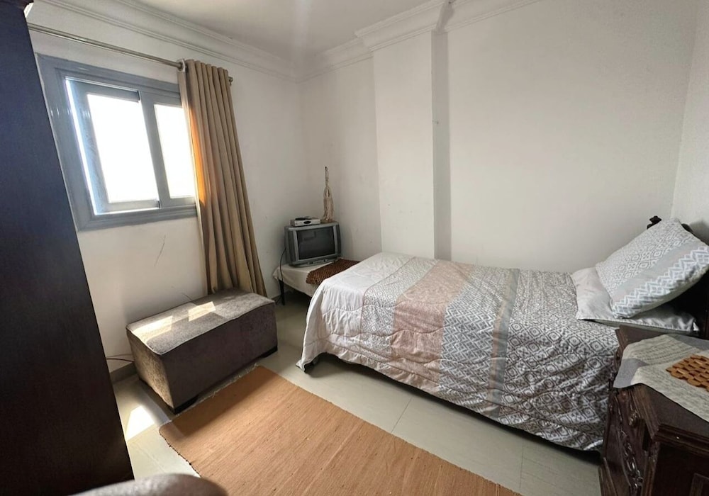 Female only A Room in 3 rooms CITYCENTRE view 2