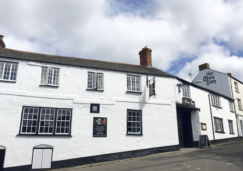 The Tree Inn
