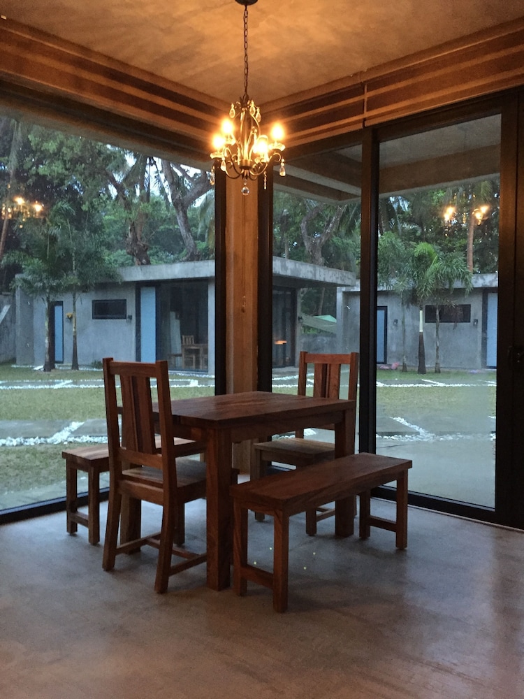 Veue Beach Cabins view 4