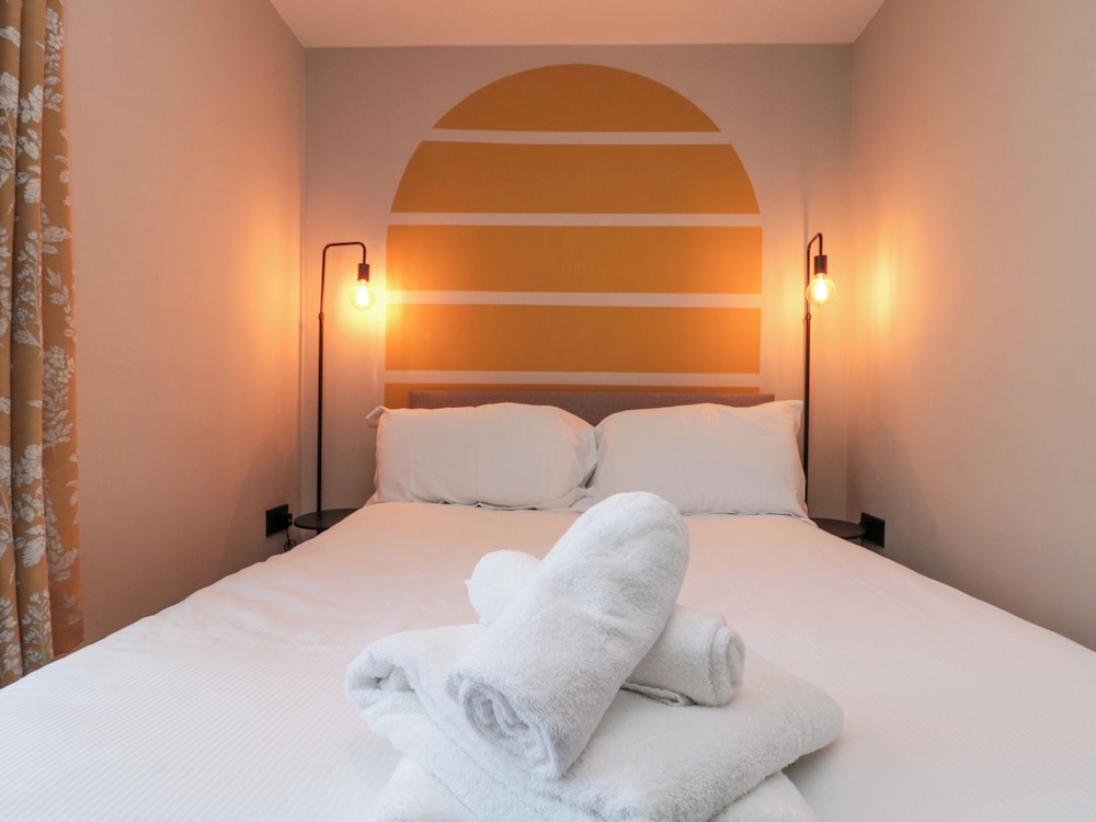 Apt 8 @ Hunter's Quay