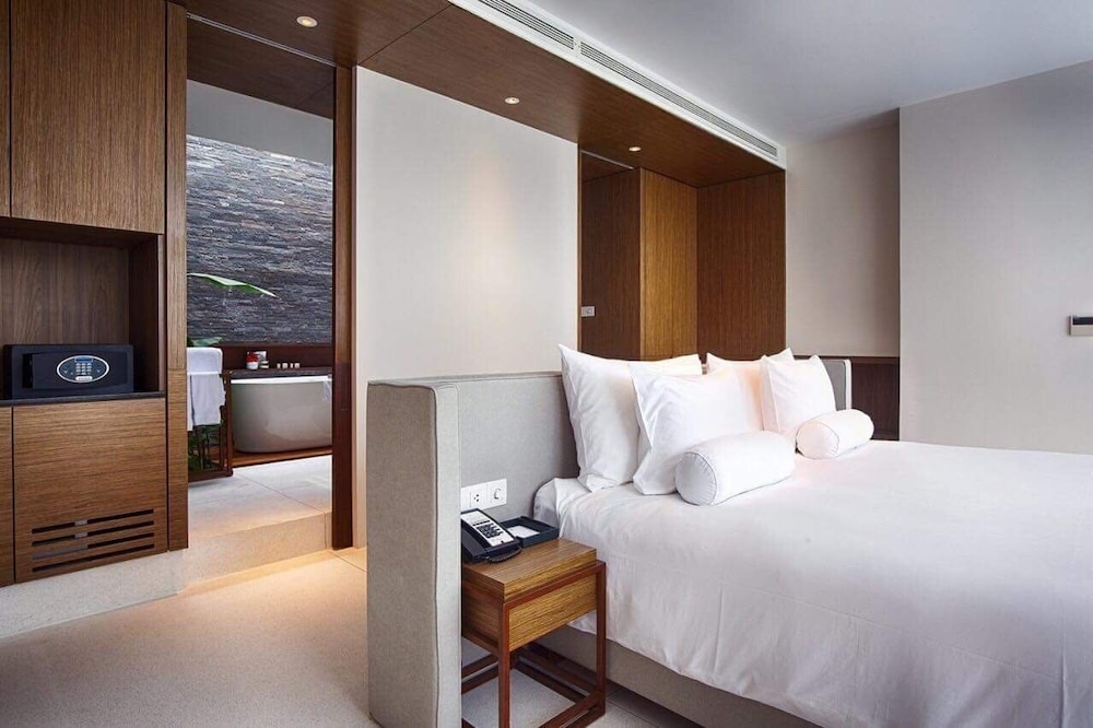 Luxury Pool Villa Resort