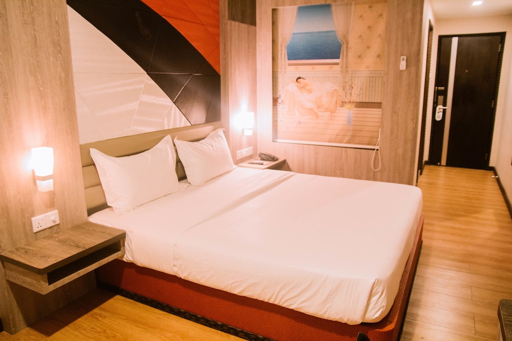 The Golden Bay Hotel Batam 19
