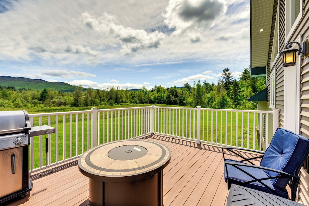 Mtn-view Home 6 Mi to Jay Peak Resort: Fish & Hike
