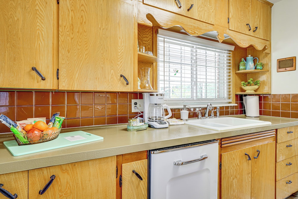Mid-century 1950s Retreat w/ Carport in Monett!