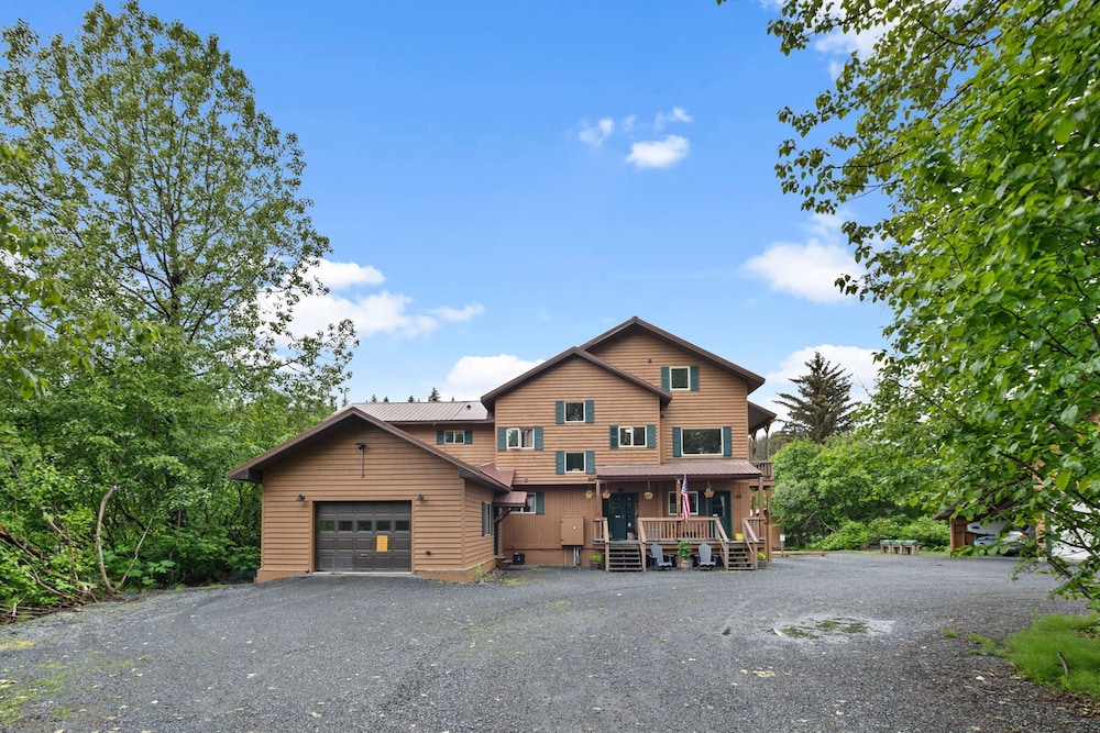 Bear Lake Lodgings Bed & Breakfast
