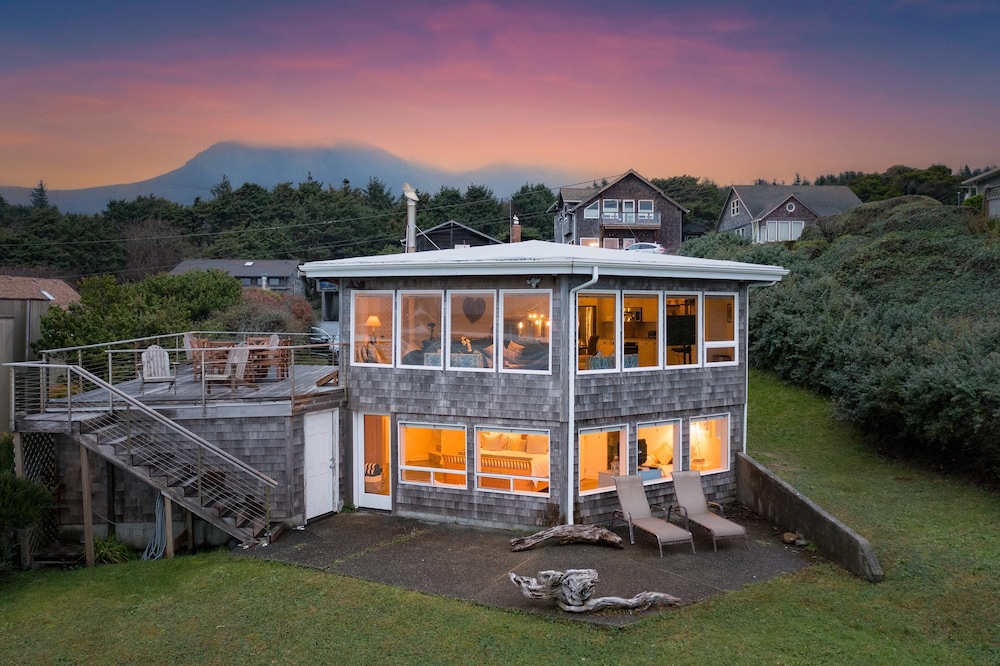 Sanctuary by the Sea by Avantstay Waterfront + Views view 3