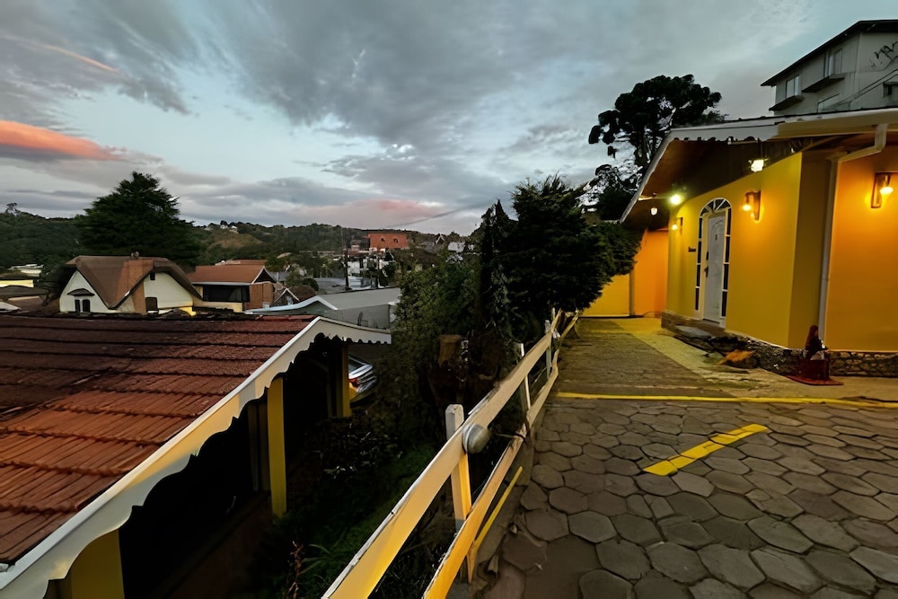 Casinha Amarela