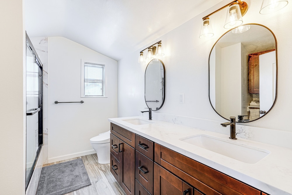 Stroll to SF Bay Beaches! Cozy Home in Alameda